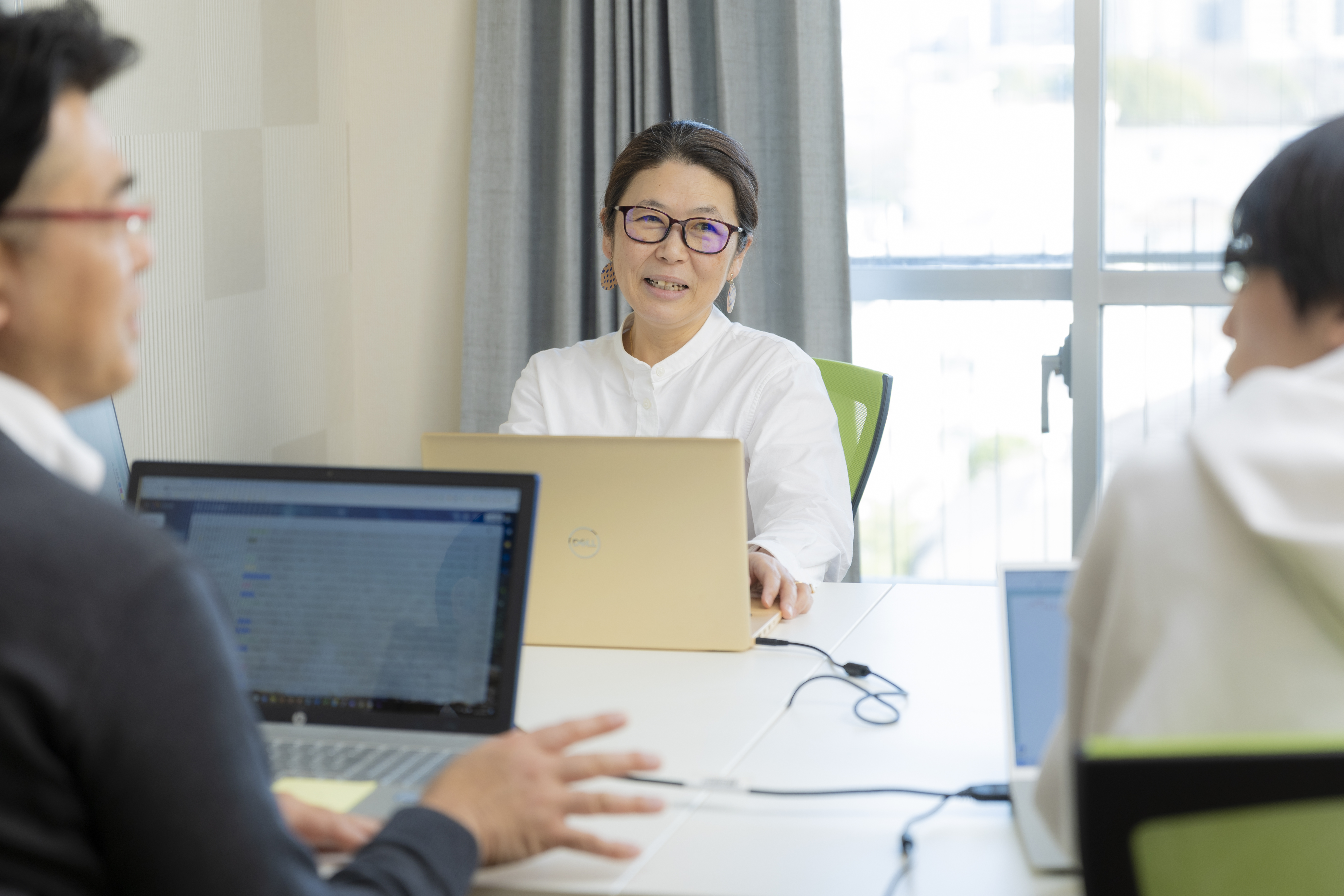 名刺からホームページまで「まるっと、まるみにお願いするよ！」と言ってもらえる会社を目指して成長中！