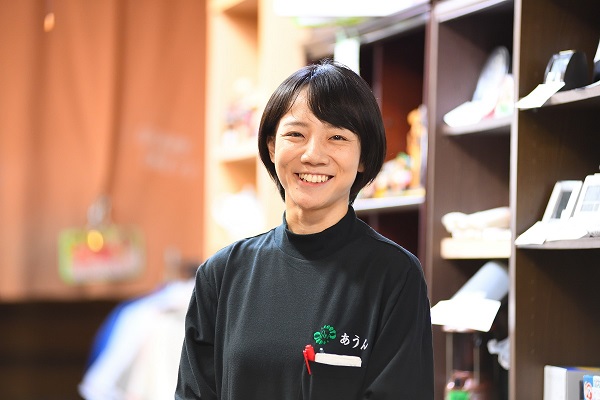 仲嶺菜美子（なかみね なみこ）さん