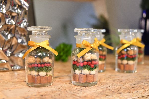 花のアレンジひとつで店の個性を際立たせられます