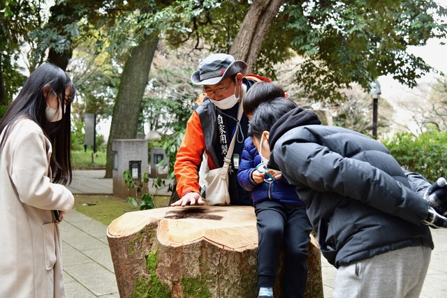高橋さんとのフィールドワークは、ただの“景色”として見ていたものを“知識”に変化させてくれる